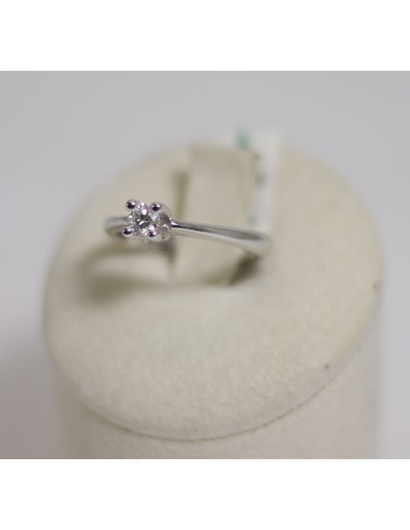 Anello in oro bianco 18Kt solitario con diamanti naturali 1032210 o...