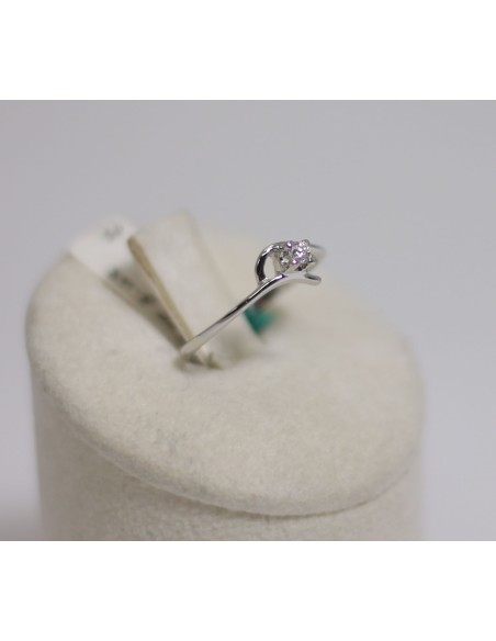 Acquista Anello in oro bianco 18Kt solitario con diamanti naturali ...