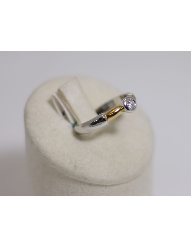 Anello in oro bianco e giallo 18Kt solitario con diamanti naturali ...