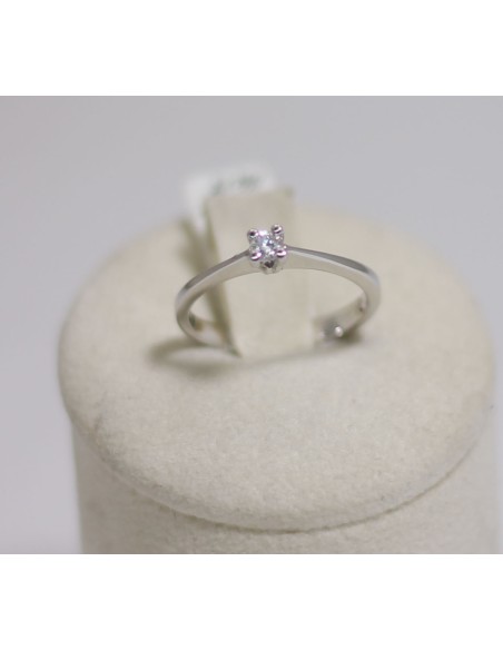 Anello in oro bianco 18Kt solitario con diamanti naturali 103228 on...