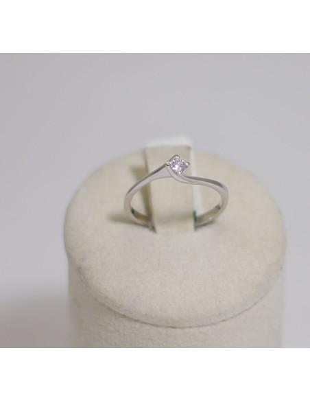 Anello in oro bianco 18Kt solitario con diamanti naturali 1032218 o...