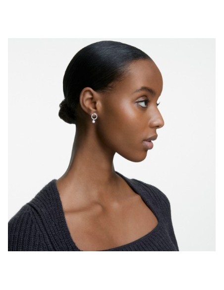 SWAROVSKI ATTRACT:ORECCHINO A BUCO CIR CZWH/CRY/RH only 89,00 € on ...