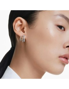SWAROVSKI HYPERBOLA:ORECCHINO A BUCO MN HOOP 4 WHI only 159,00 € on... 2