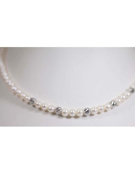 Acquista Collana in oro bianco 18Kt con perle naturali e sfere in o...